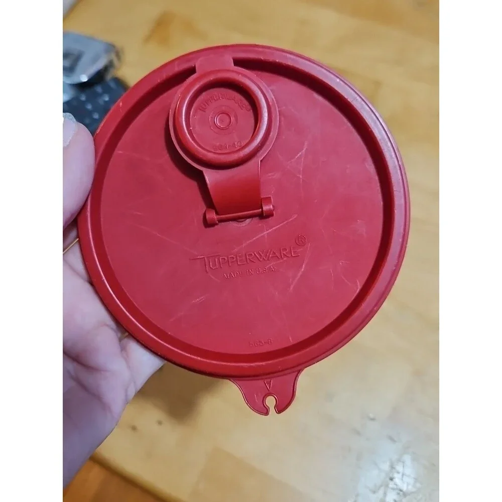Vintage Tupperware 261 Sheer Handolier Pitcher Red Flip Top Seal 563